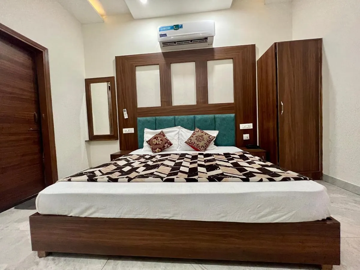 Hotel The Crown , Top Rated & Most Awarded Property In Chandigarh, Zirakpur & Tricity